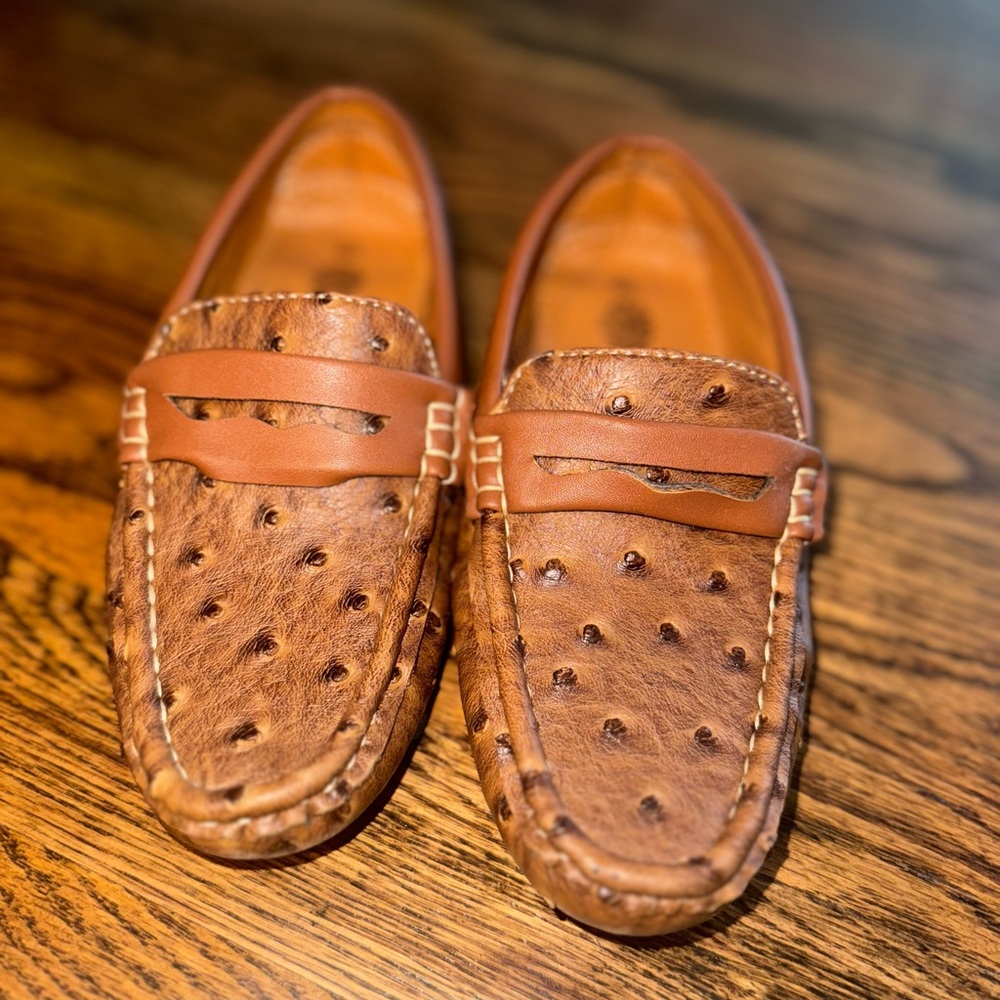 Vintage: AENY: Tan Loafer Dress Shoe size 28 European (little boy size 11)